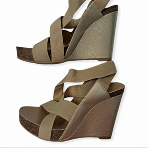 𝅺BCBGGENERATION Strapy wedges‎ sandals